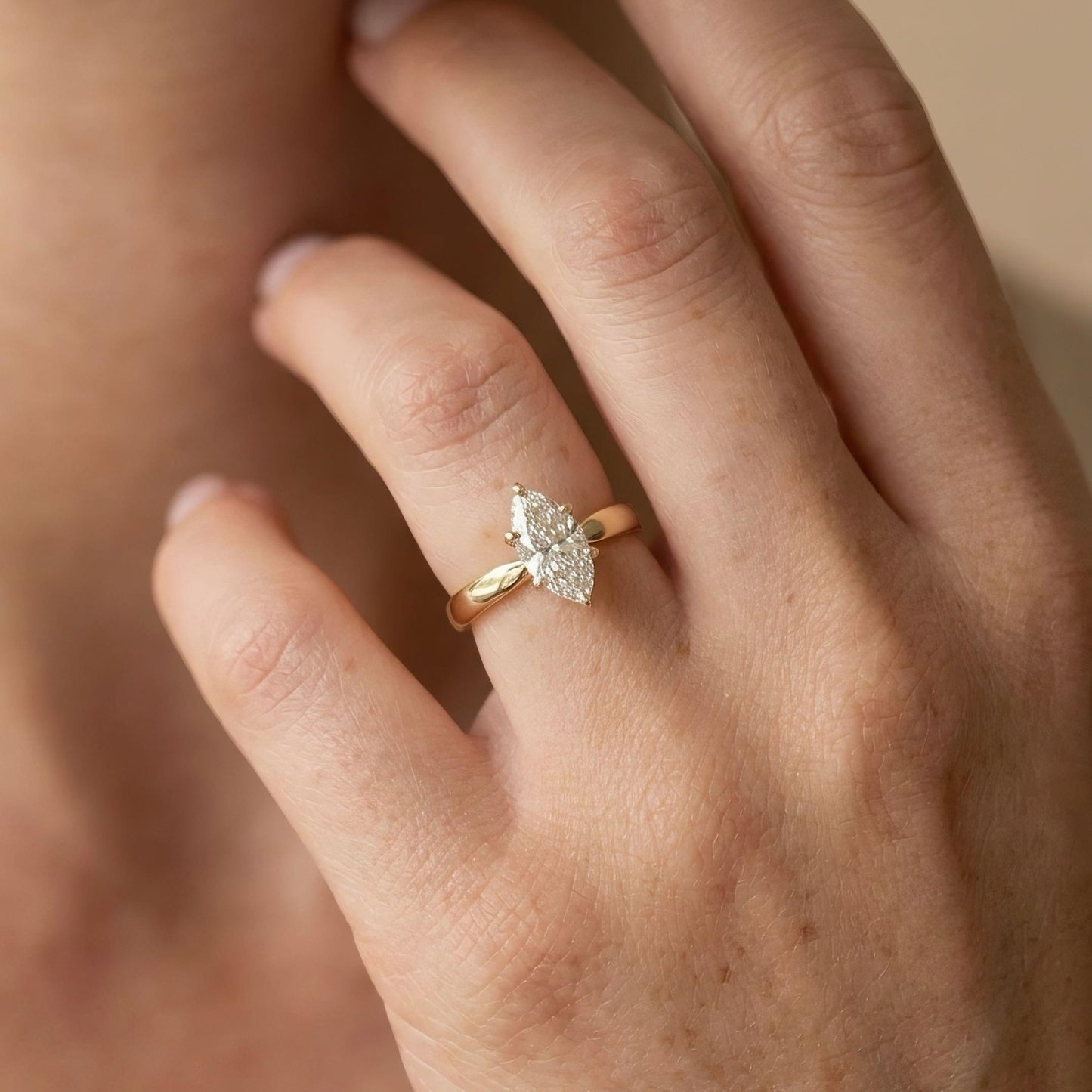 Marquise Solitaire Engagement Ring | 2.0 - 4.0 ct | Lab-Grown Diamond | 14k Gold | Lunevya