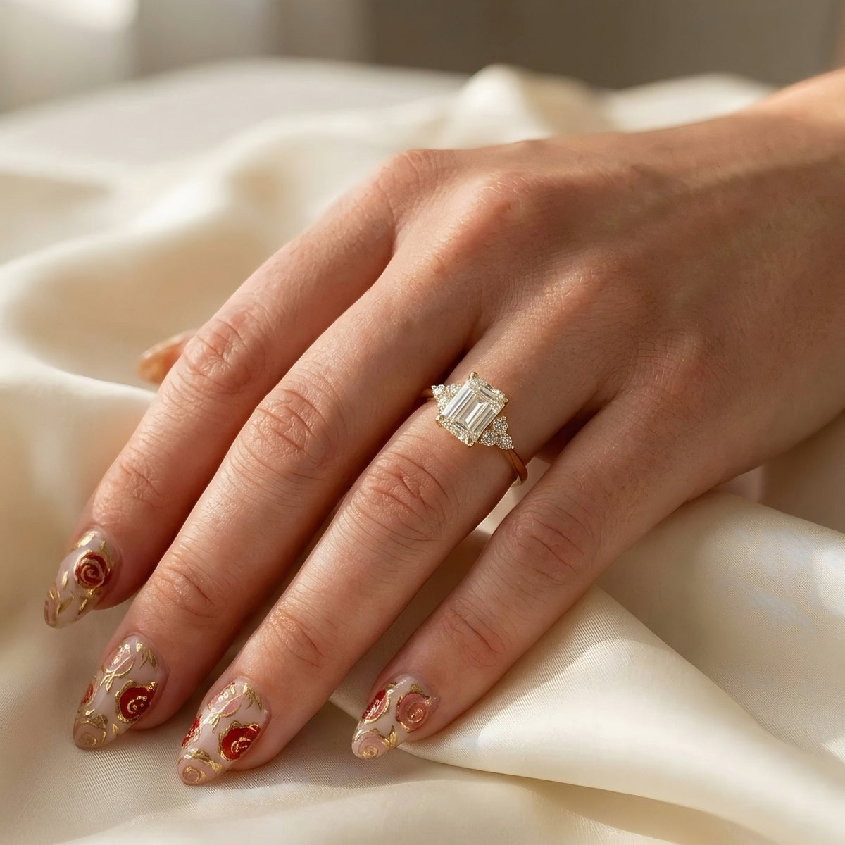 Bague de fiançailles taille émeraude Lunevya | Design Art Déco 1,0 carat