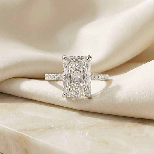 Radiant-Solitär Verlobungsring | 5.0 Karat | Lab-grown Diamant | 14k Gold | Lunevya
