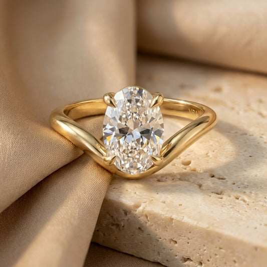 Oval Solitaire Ring | 3.0 ct | V-Design | Lab-Grown Diamond | 14k Gold | Lunevya