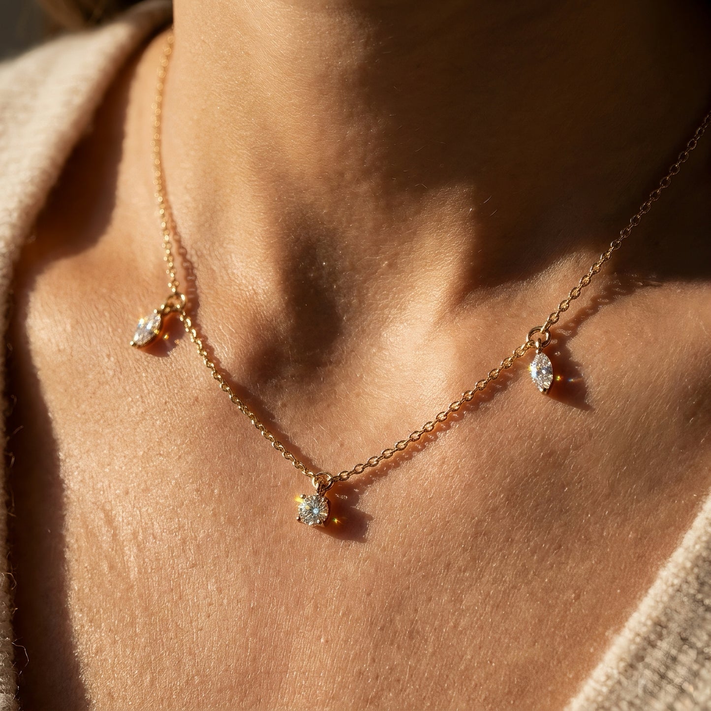 Gold Necklace | Dangle Design | IGI Certified | Lab-Grown Diamond | 14k Gold | Lunevya