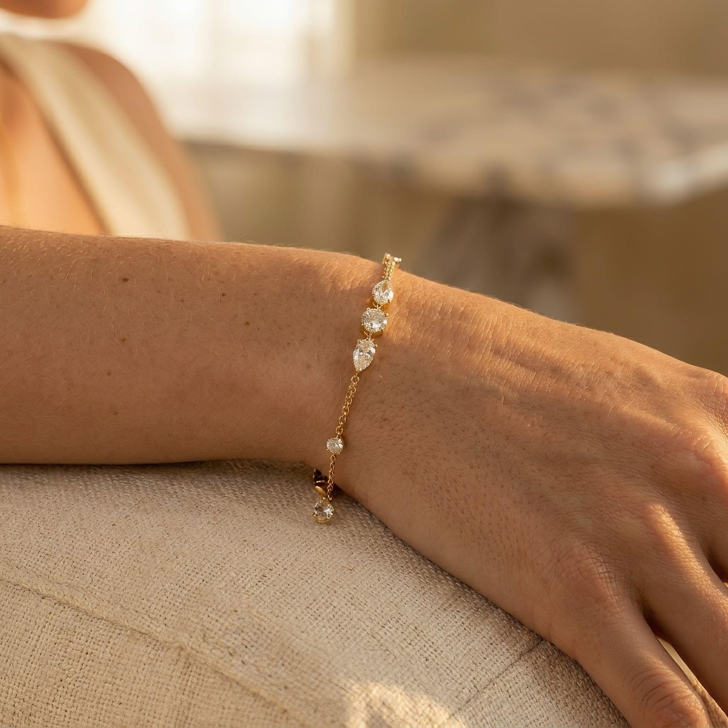Station Bracelet | Mixed-Cut Diamonds | IGI Certified | 14k Gold | Lunevya