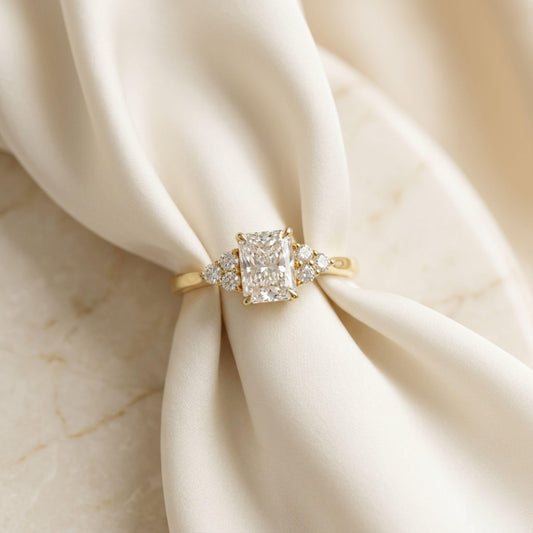 Radiant-Verlobungsring | 2.0 ct | Custom Design | Lab-grown Diamant | 14k Gold | Lunevya