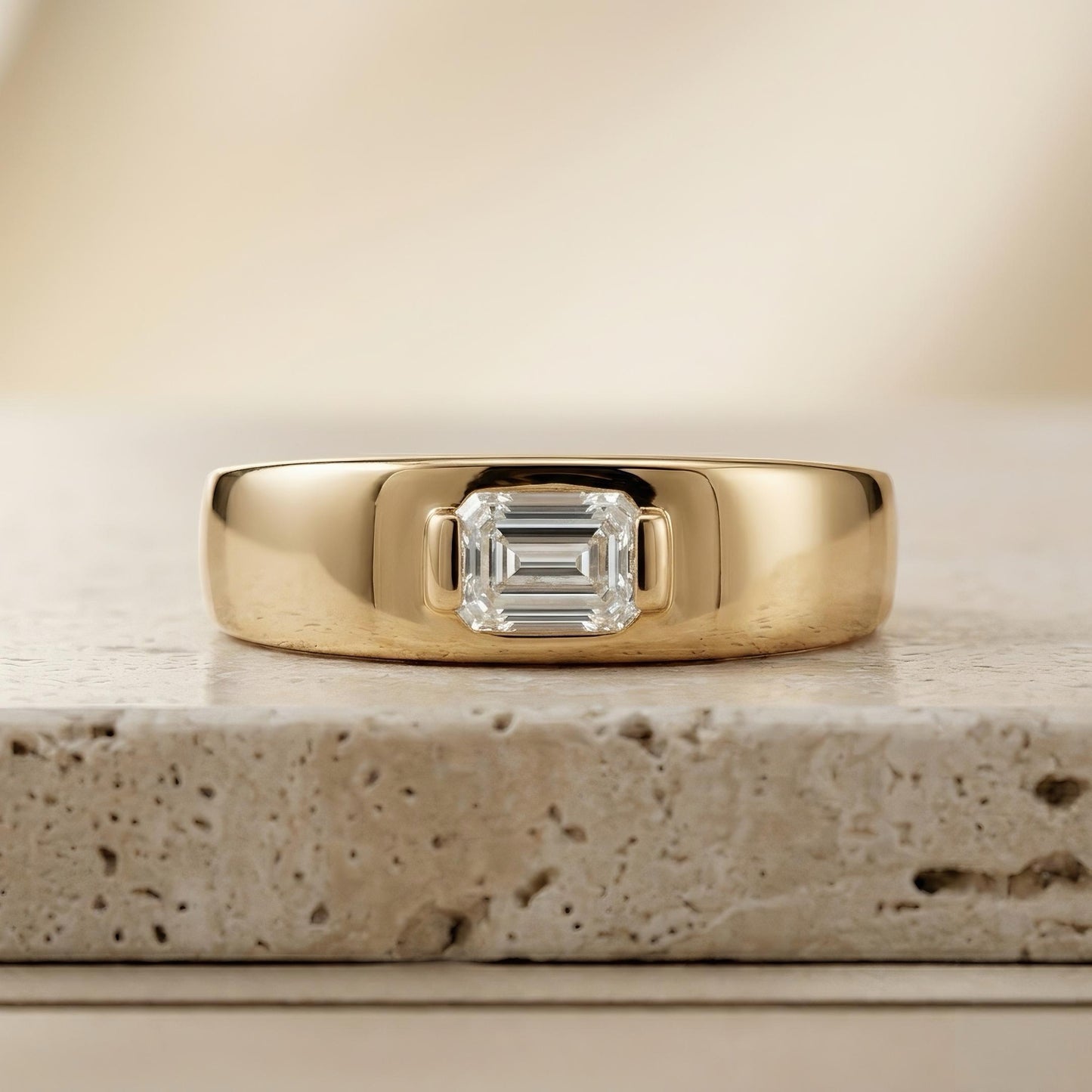 Smaragd-Schliff Ring mit Labordiamant | Bezel-Setting | 14k Gold – LUNEVYA