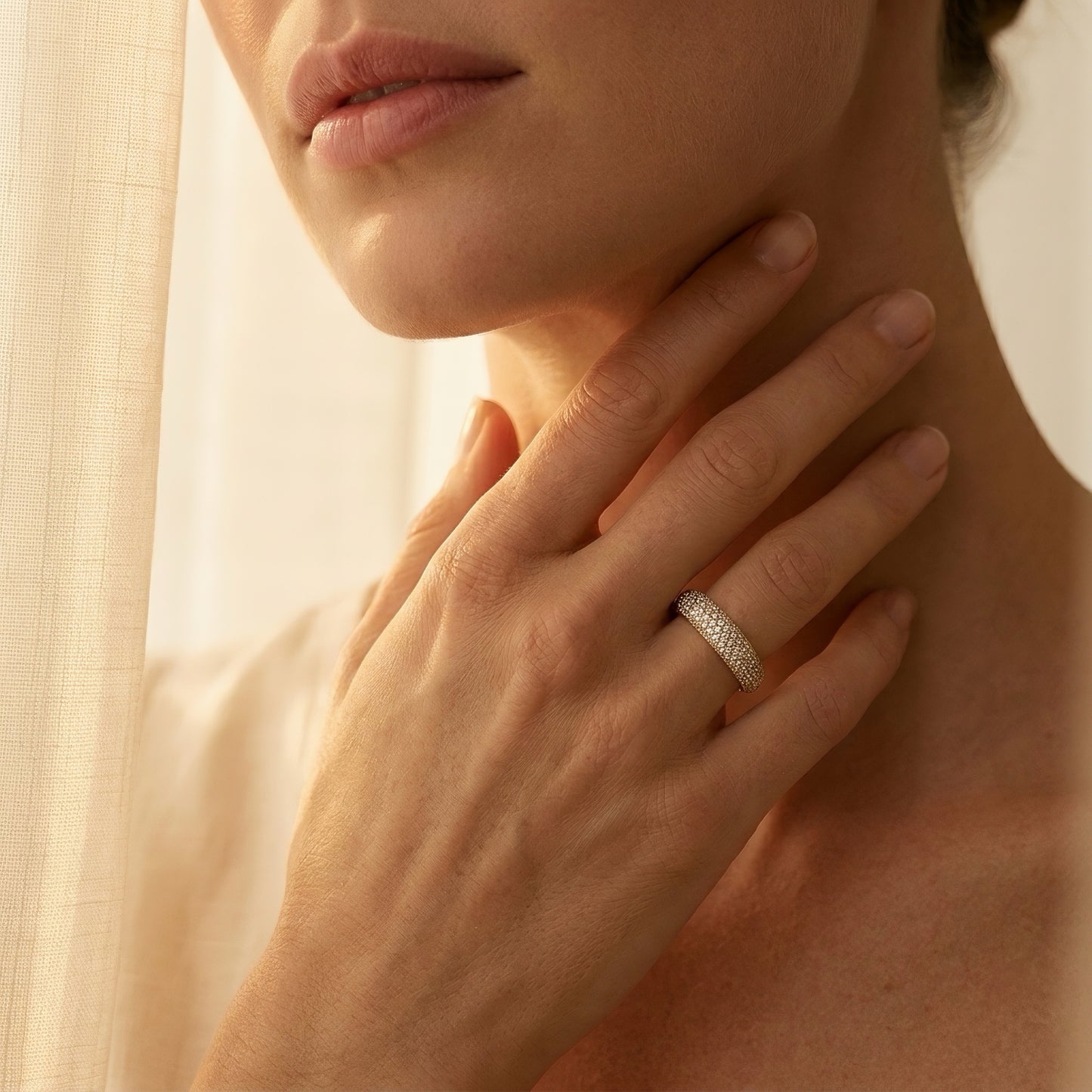 Pavé Band Ring | Luxury Diamond Ring | Lab-grown Diamond | 14k Gold | Lunevya