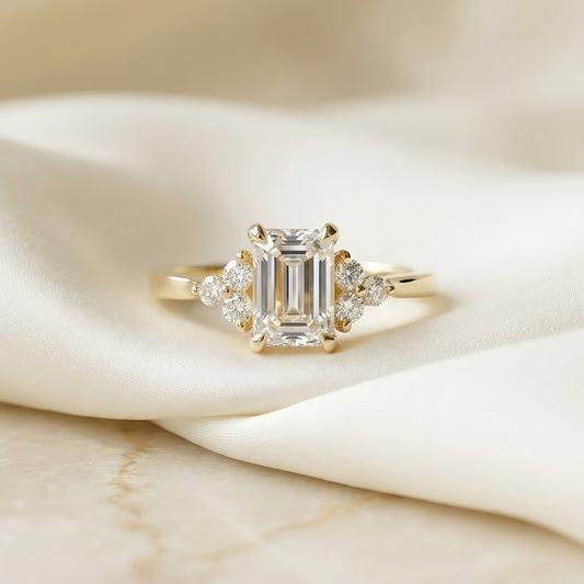 Emerald-Cut Verlobungsring 1.0 Karat | Art-Deco Design | 14k Gold | Lunevya