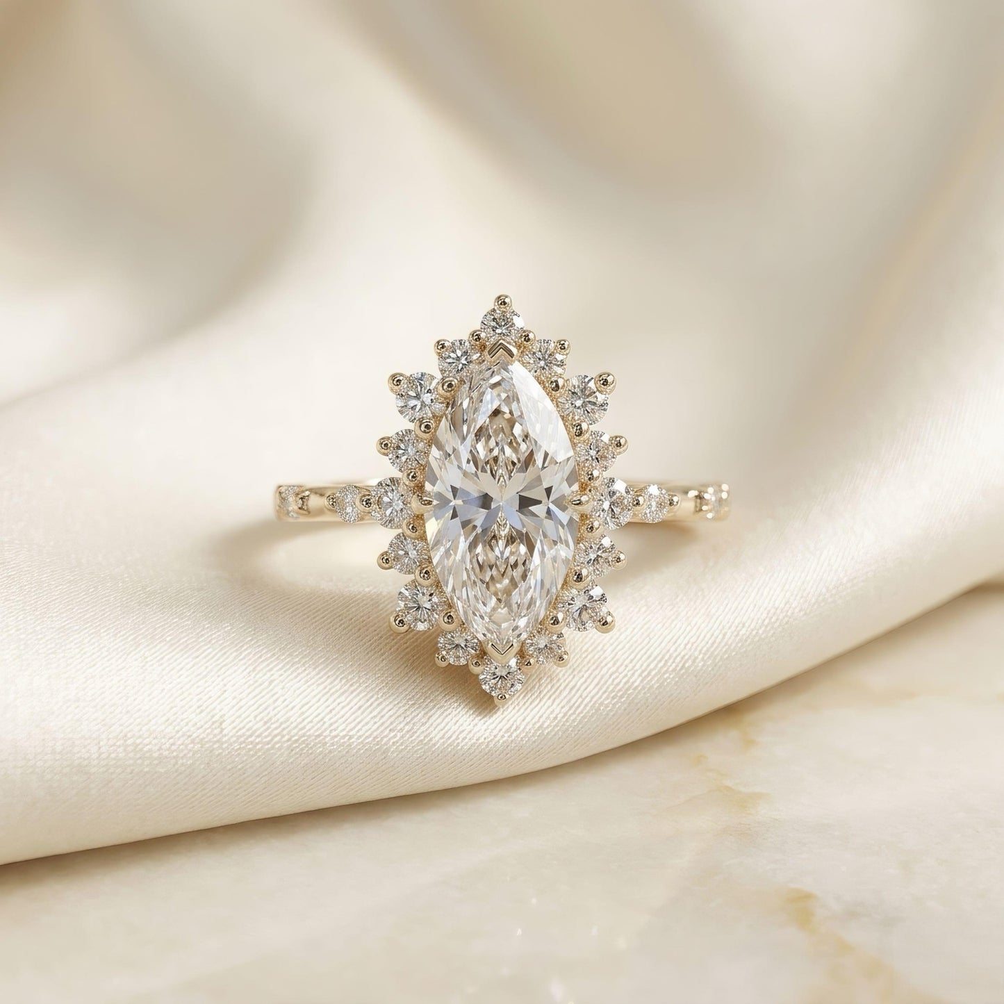 Marquise-Cluster Verlobungsring | 4.0 - 5.0 ct | Custom Design | 14k Gold | Lunevya