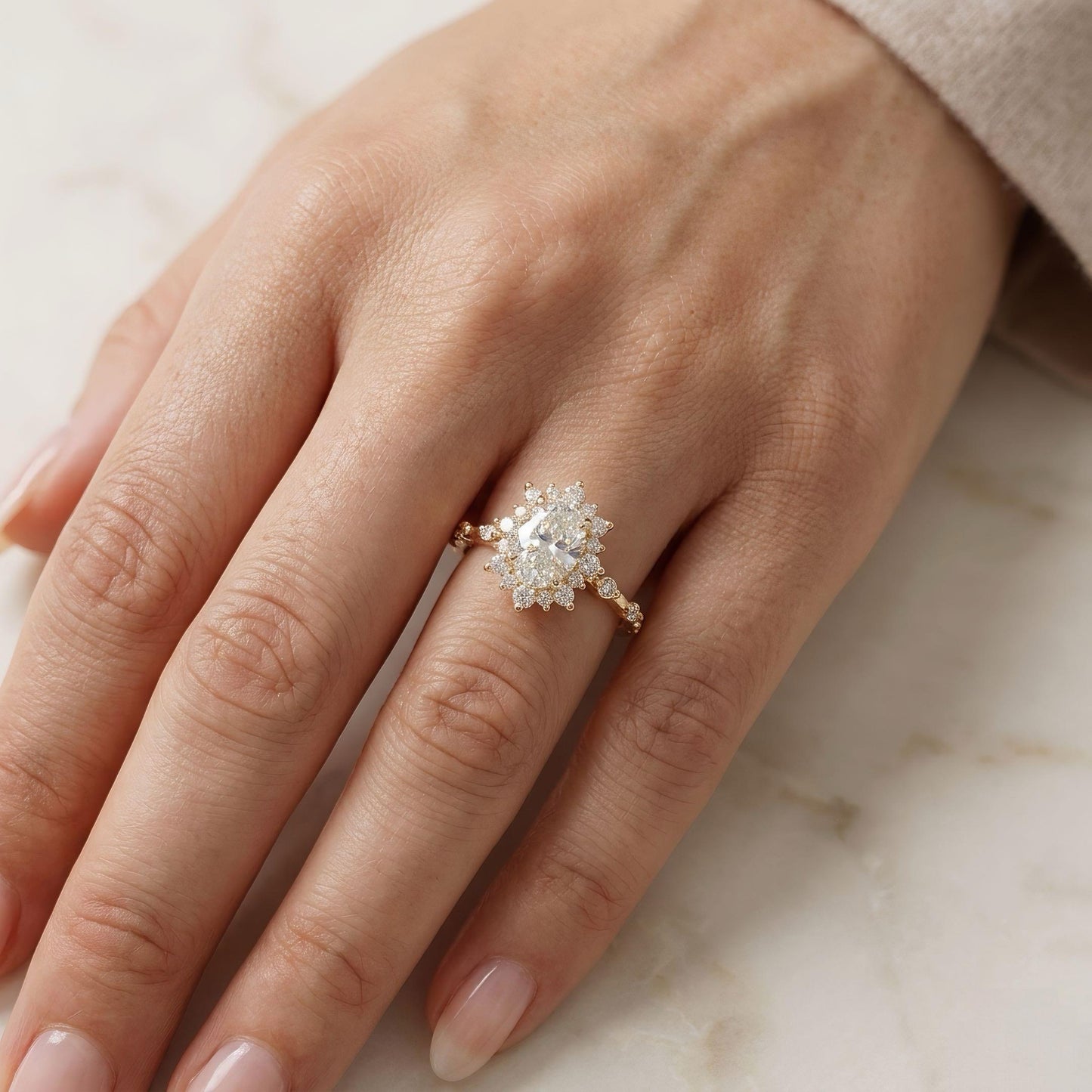 Oval-Cluster Verlobungsring | 2.0 - 5.0 ct | Lab-grown Diamant | 14k Gold | Lunevya