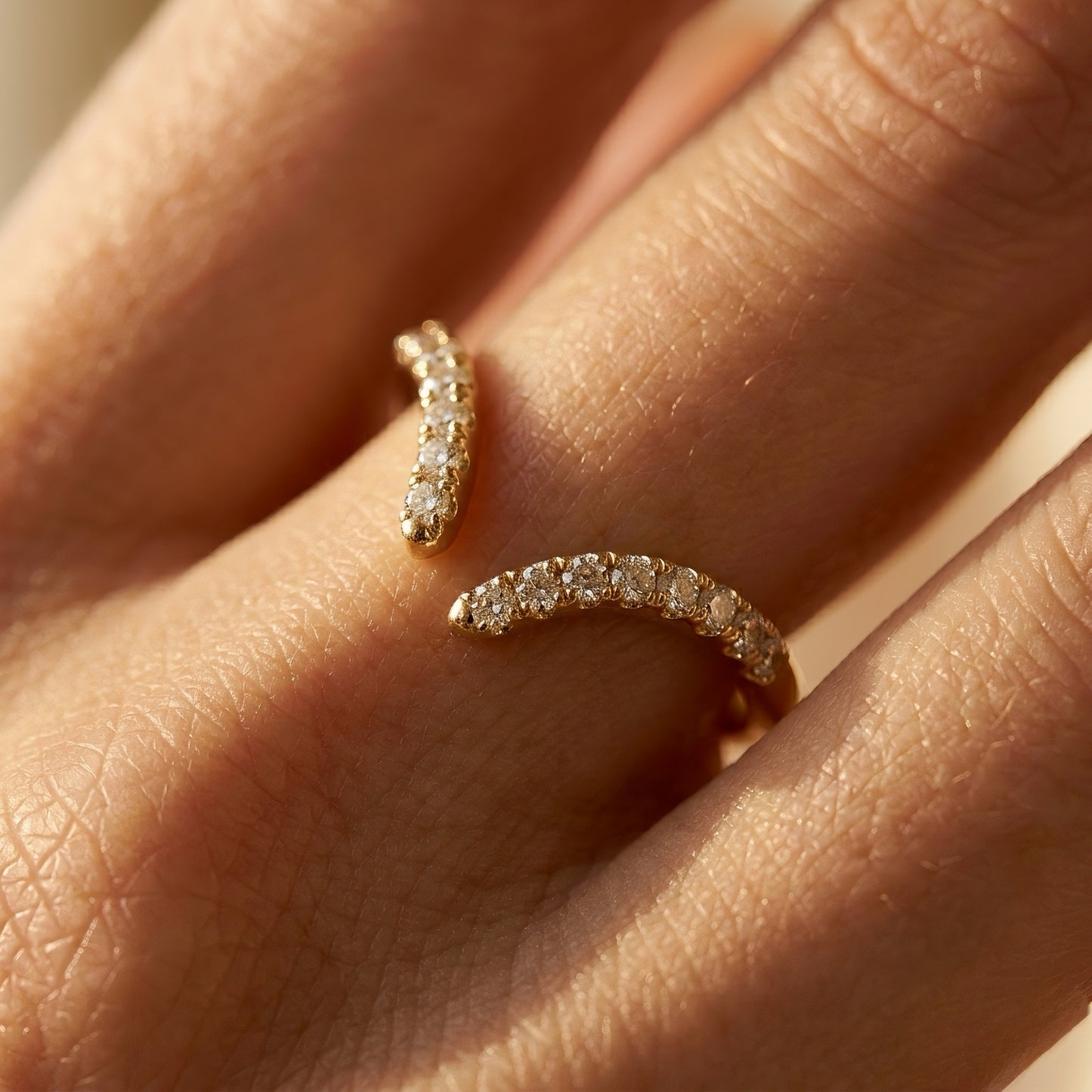 Minimalist Bypass Ring | 0.25 - 0.50 ct | Lab-grown Diamond | 14k Gold | Lunevya
