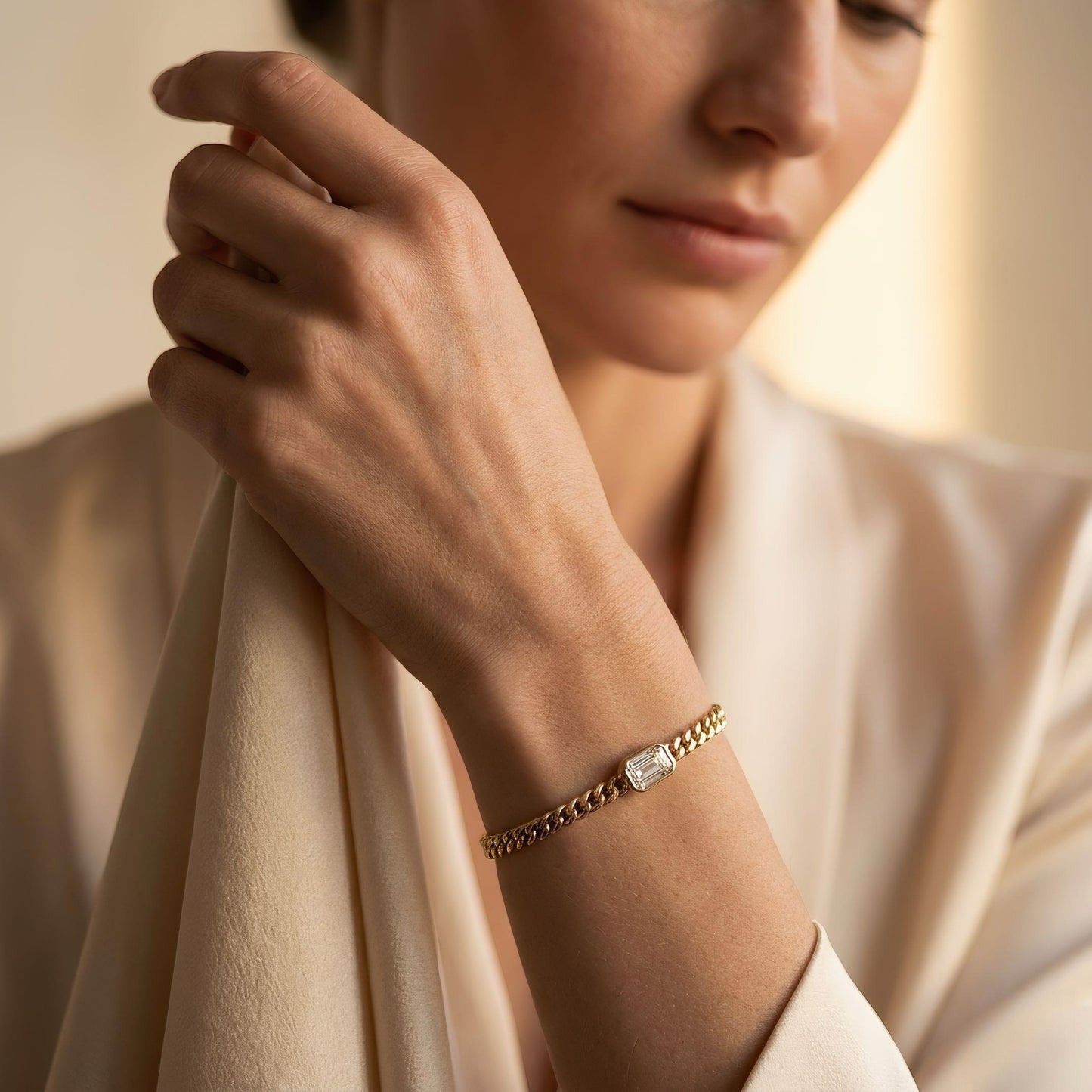 Bracelet exclusif en or 14 carats maille gourmette avec diamant taille émeraude | Certifié IGI