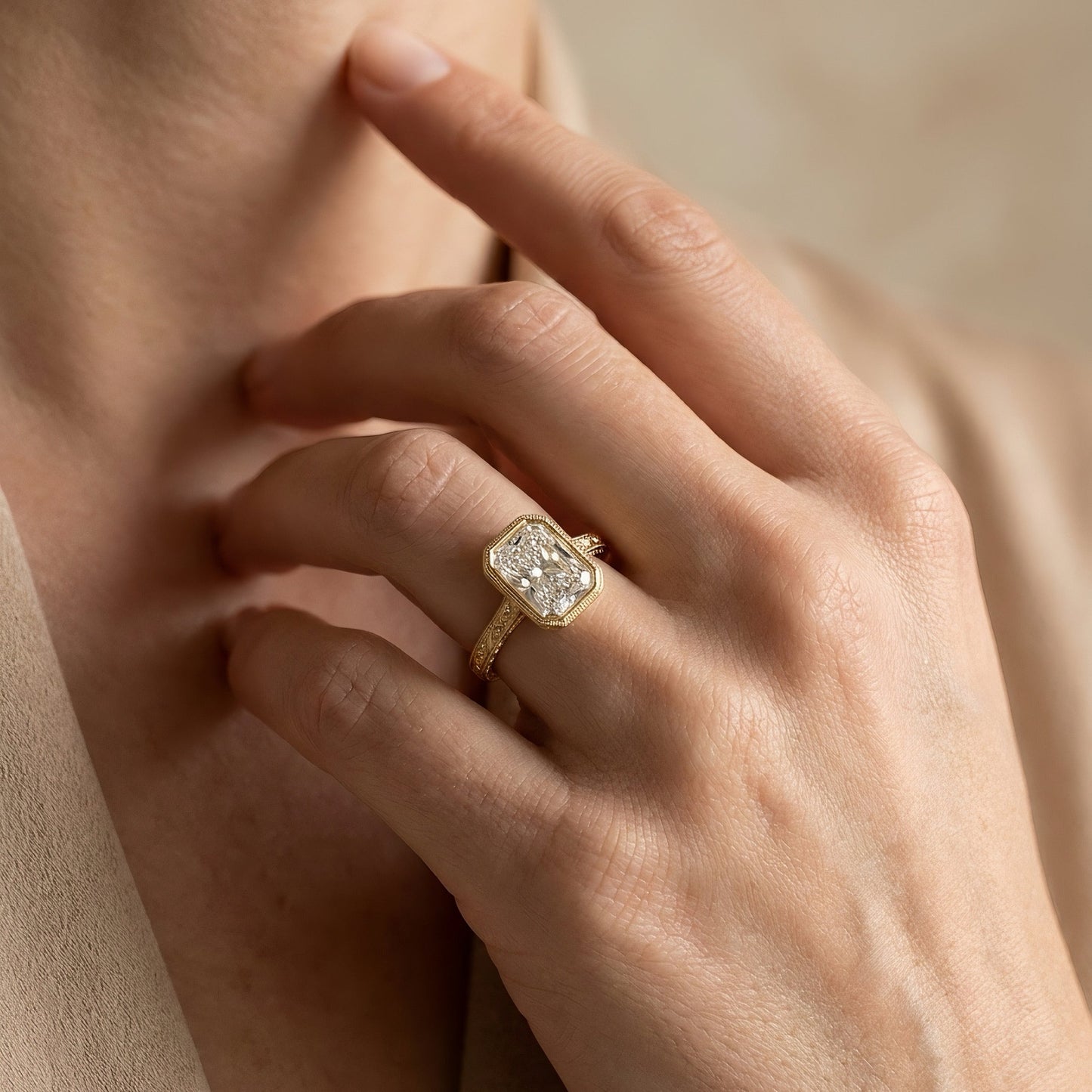 Radiant-Solitär Verlobungsring | 2.0-5.0 ct | Custom Design | 14k Gold | Lunevya