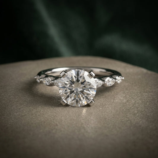 The Floral Accent Solitaire – LUNEVYA